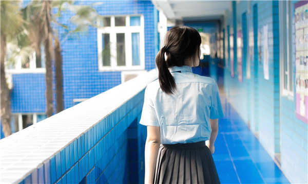 波莲镇如何找到一个可以帮助我生孩子的女人？